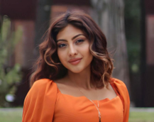 Mirka Lorena Flores García' profile card